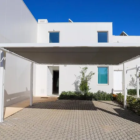Villa By Garvetur